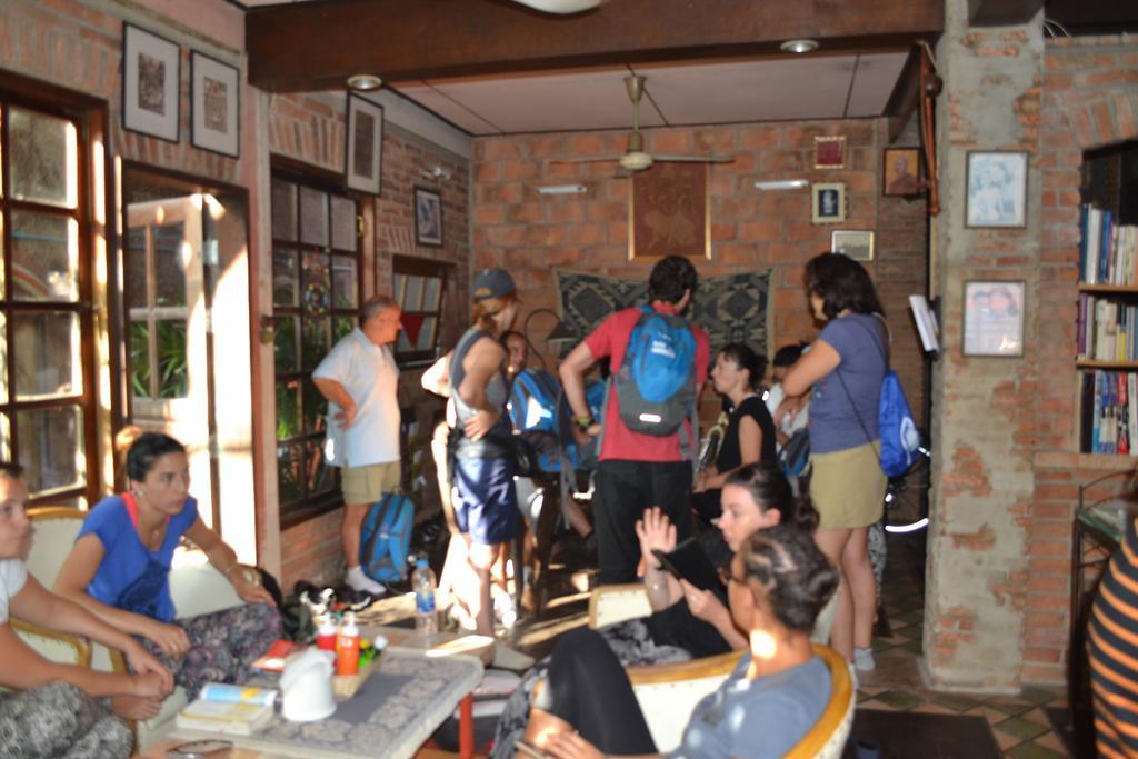 Brickhouse Est 1986 Pensión Phra Nakhon Si Ayutthaya